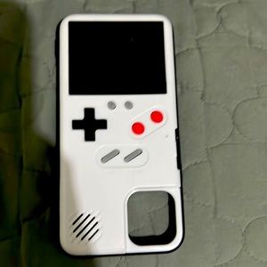 iPhone 11 Pro case u could play games like super Mario